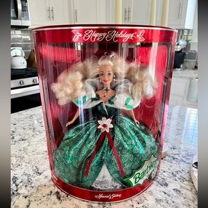 NRFB 1995 Holiday Barbie - Special Edition!